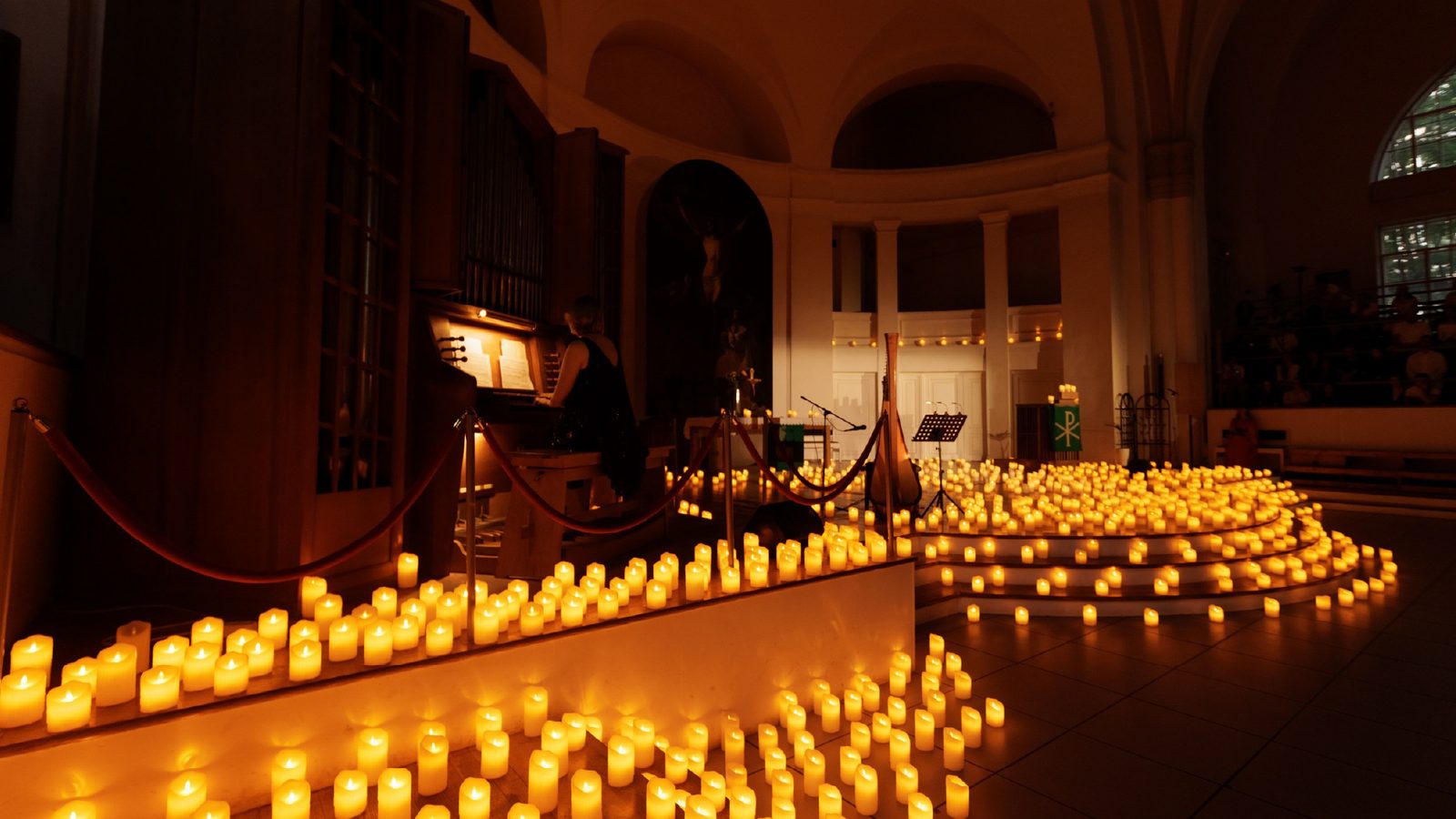 Афиша: Rojdestvenskiy organ pri sveçah