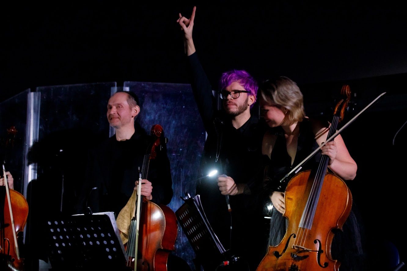 Rok-hitı na violonçelyah