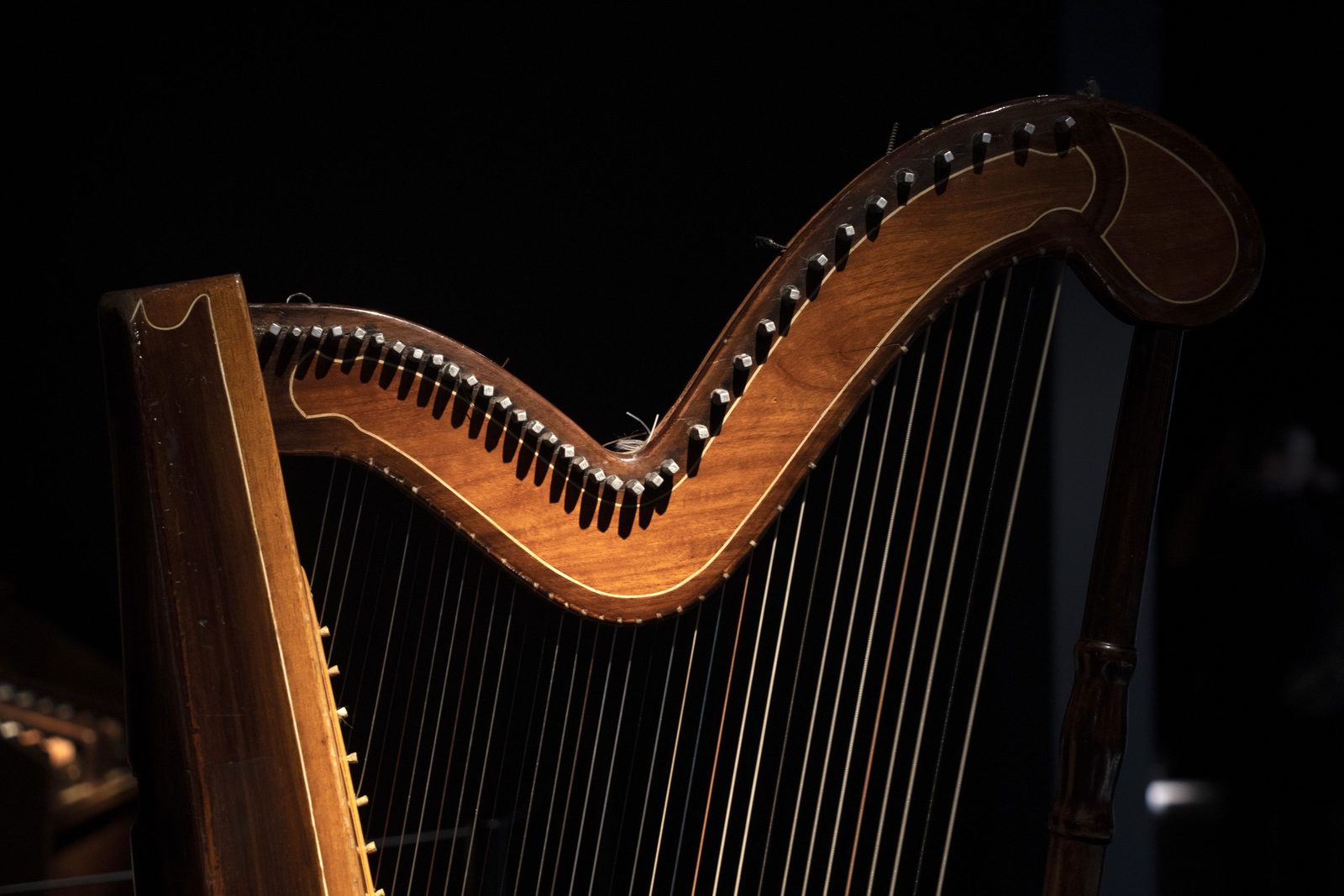 Starinnıy organ, arfa, golos